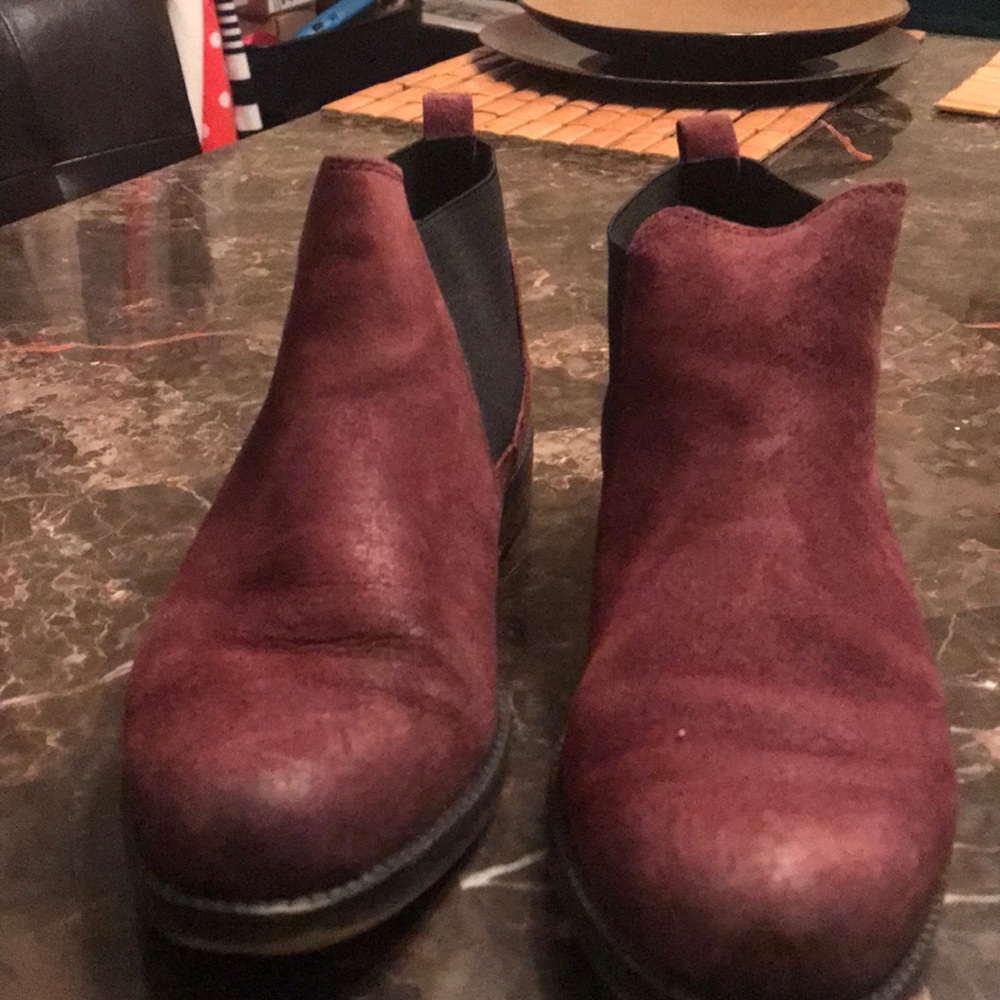 Burgundy shoe booties